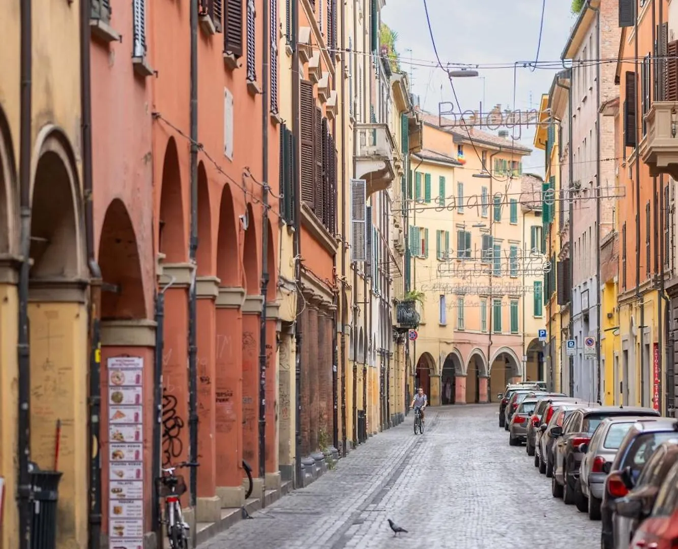 Homeby, Petroni Central House Bologna Italien
