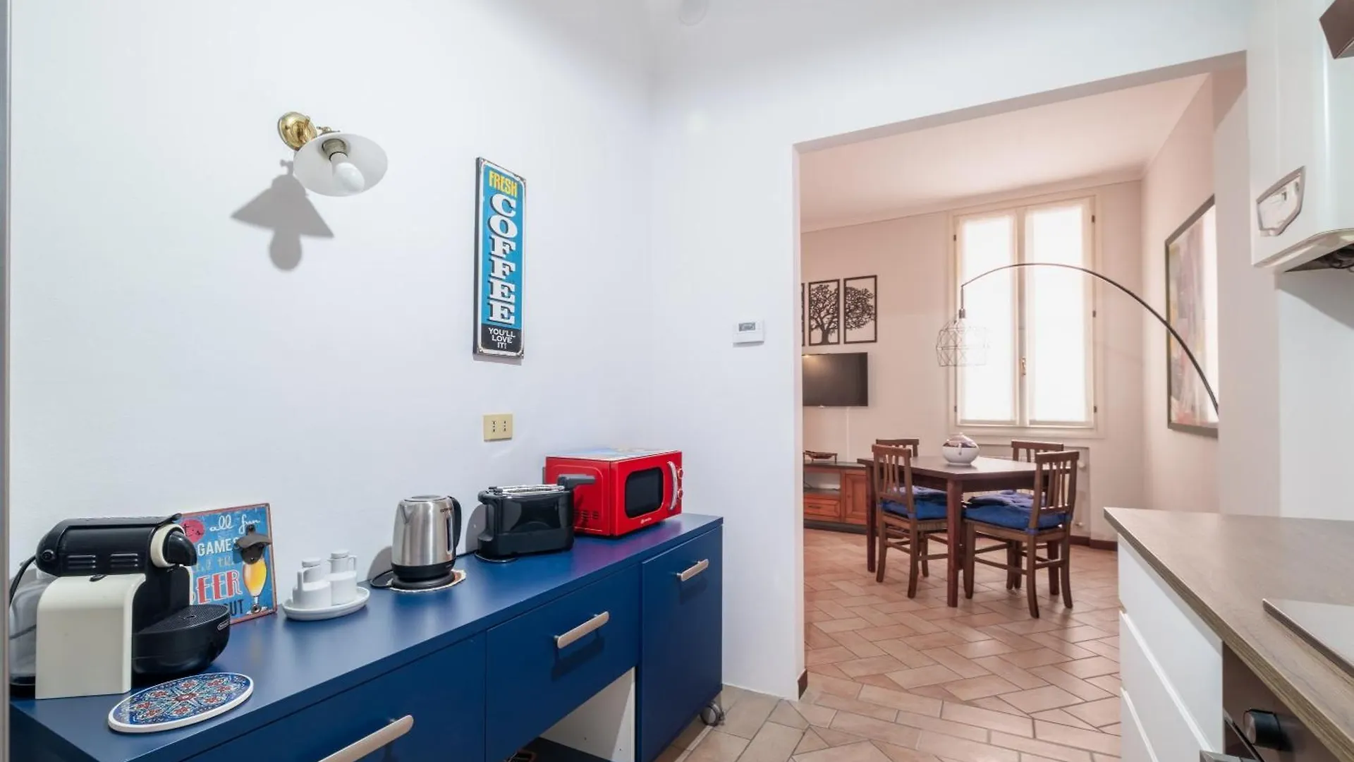 Homeby, Petroni Central House Bologna 0*,  Italien